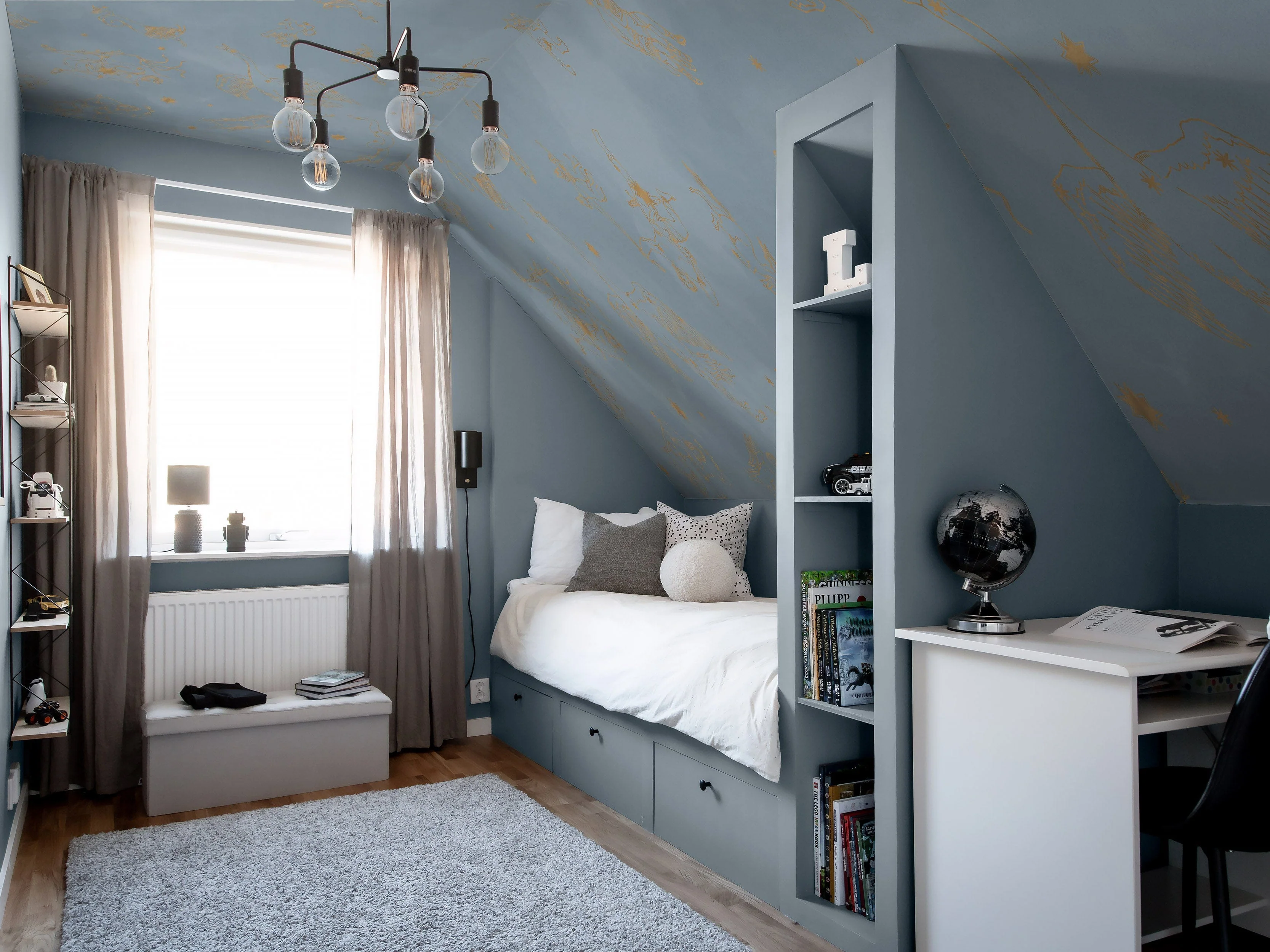 Miniatyrbild 1